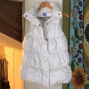 Gap maternity puffer vest- last chance! Moving!